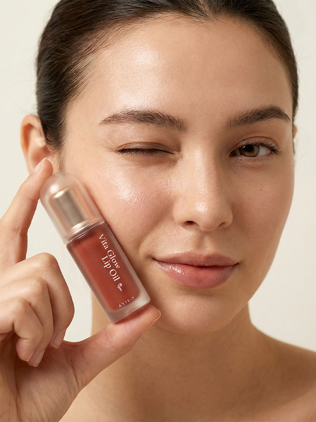 AXIS-Y Vita Glow Lip Oil (Cozy Fig) 3
