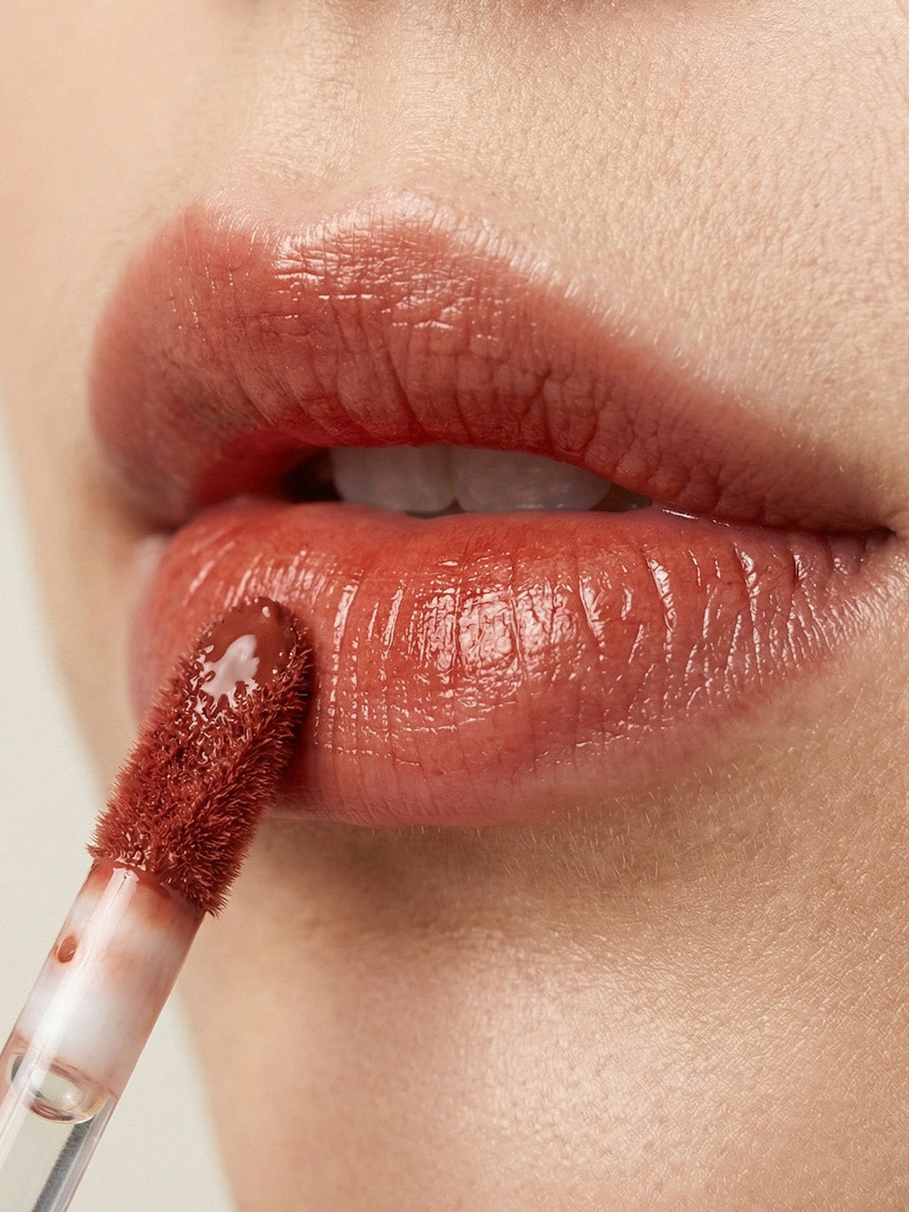 AXIS-Y Vita Glow Lip Oil (Cozy Fig) 6